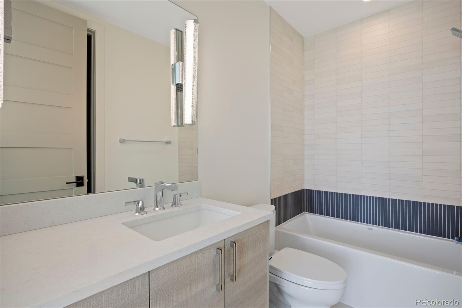 6176 Oxford Peak Lane