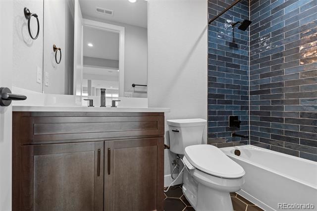 7611 Copper Sky Court