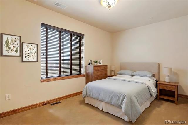 5088 Hidden Pond Place