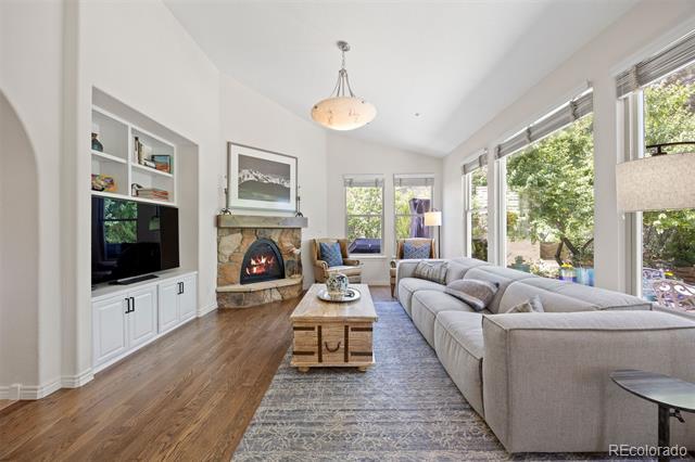 5051 Vermillion Lane