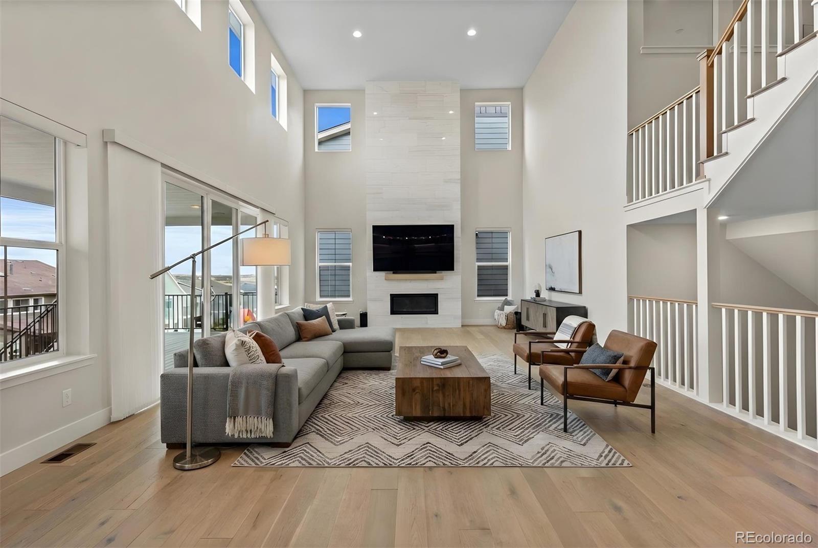 6907 Sunstrand Court