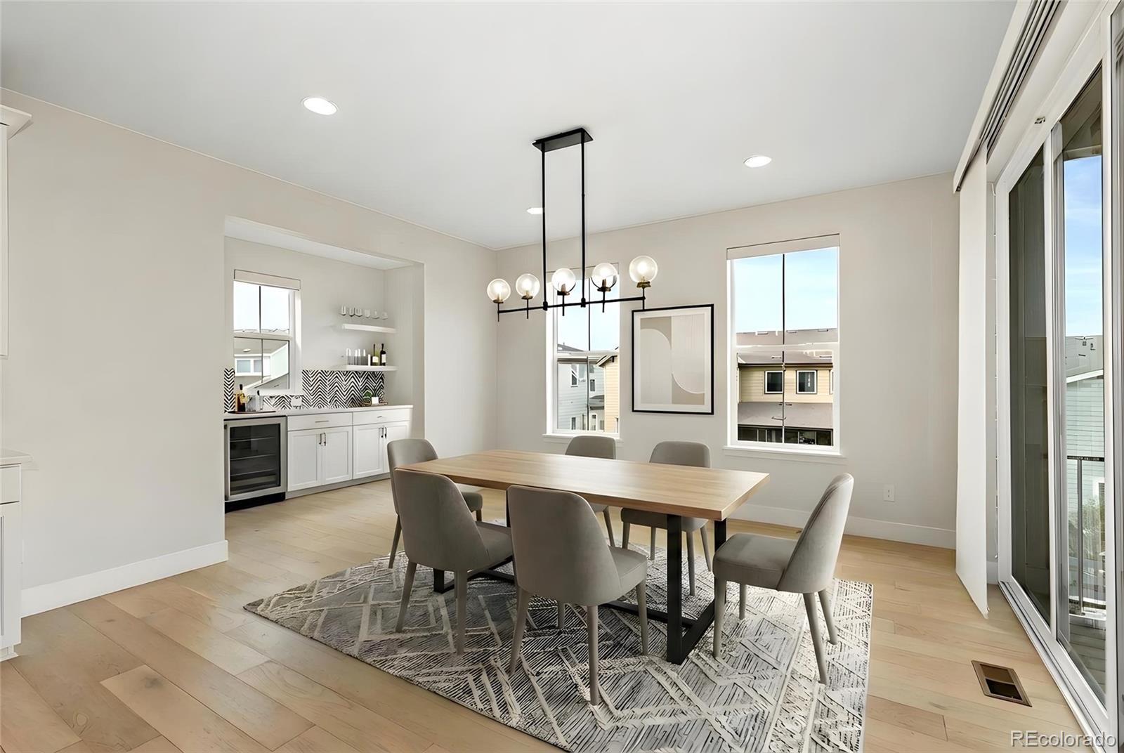 6907 Sunstrand Court