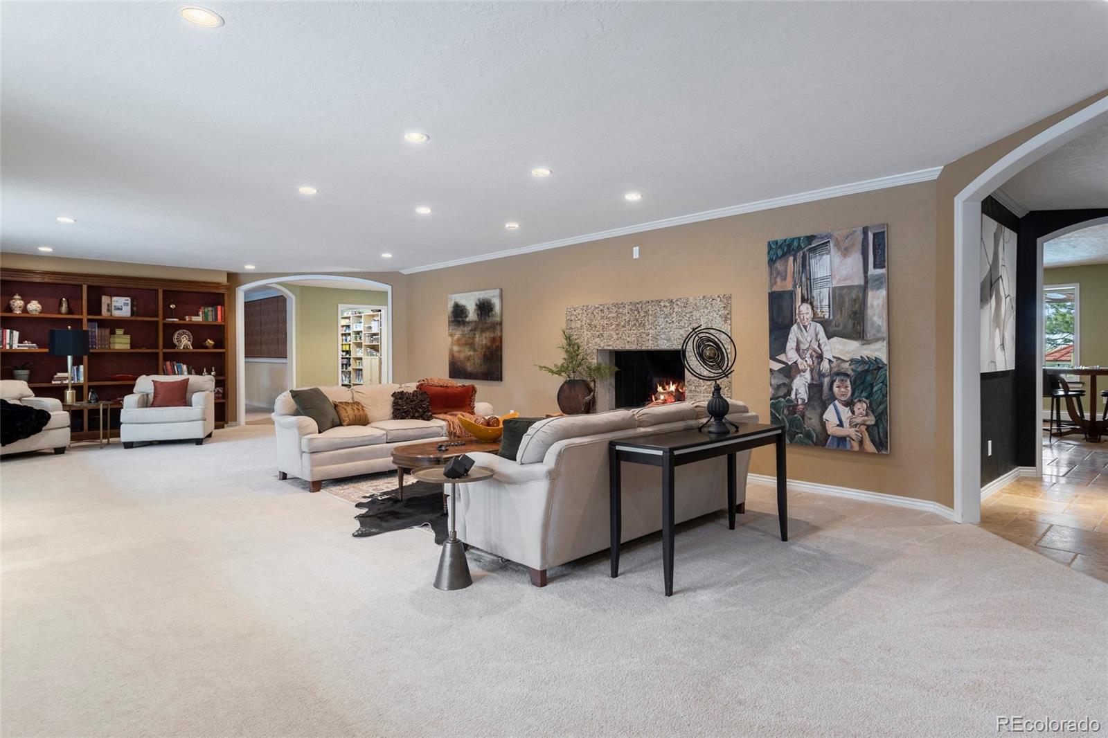 155 W Loma Circle