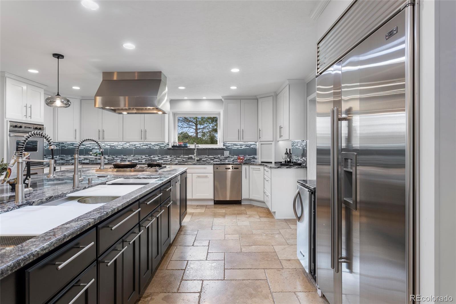 155 W Loma Circle