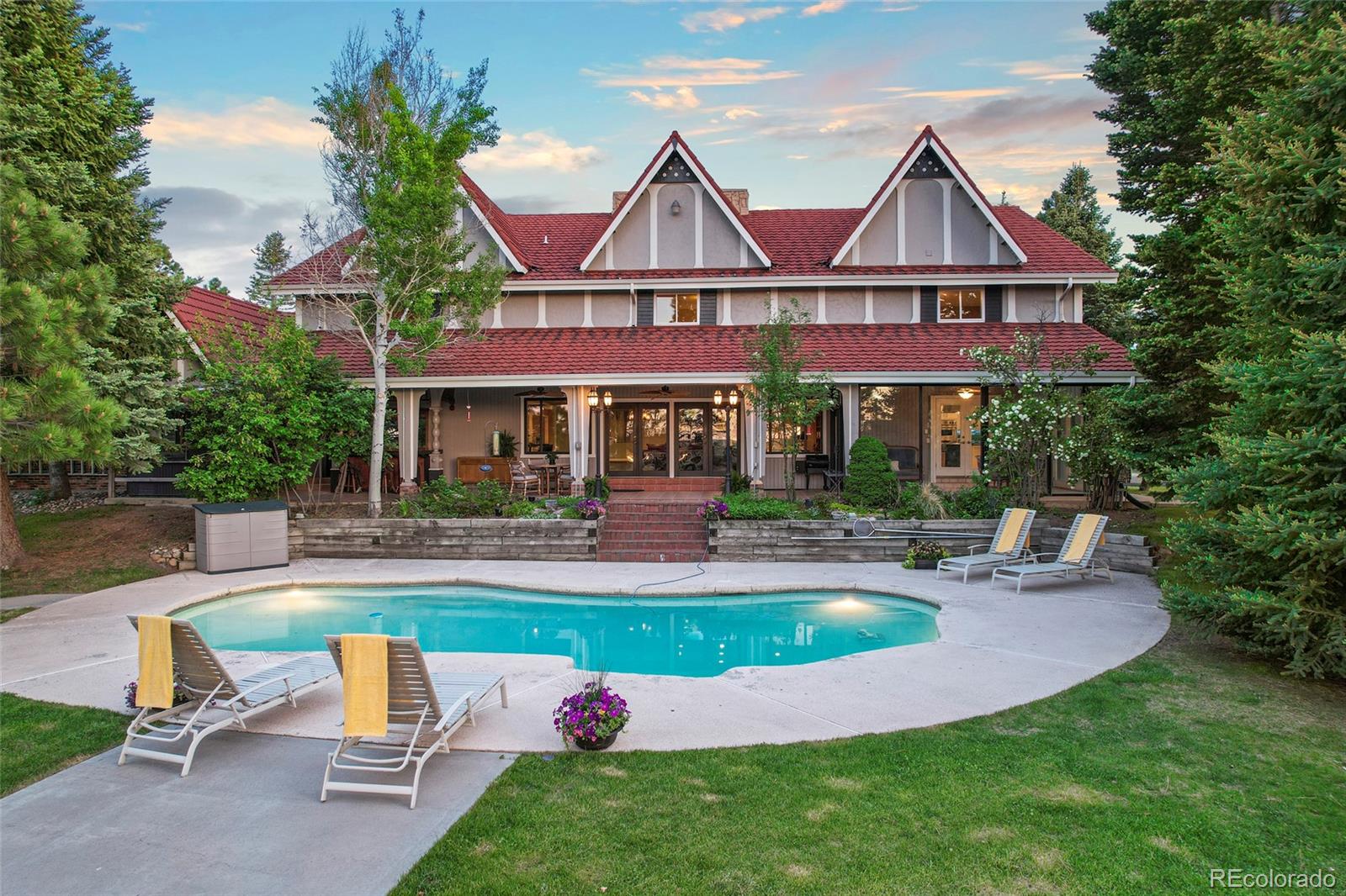 155 W Loma Circle