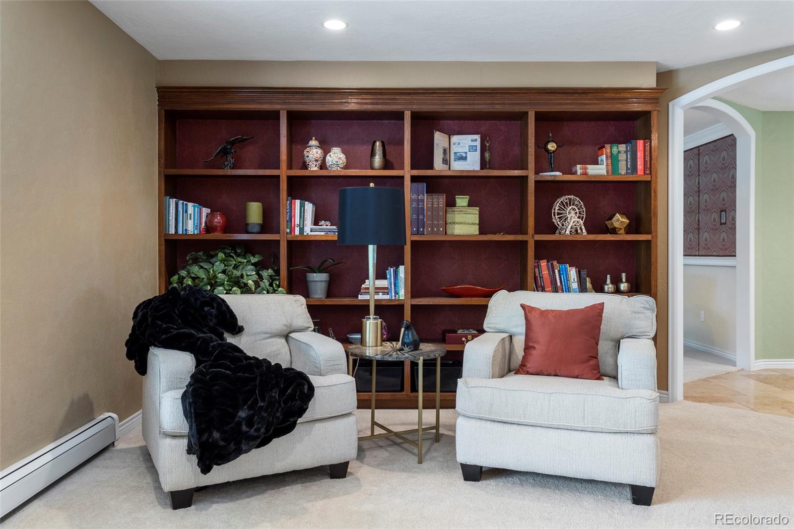 155 W Loma Circle