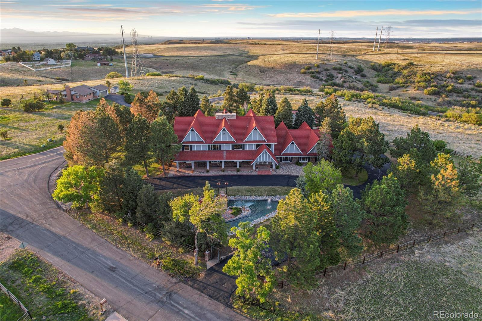 155 W Loma Circle
