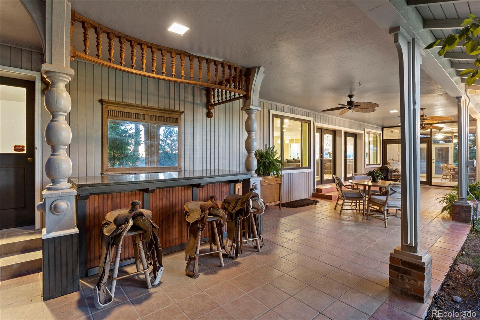 155 W Loma Circle