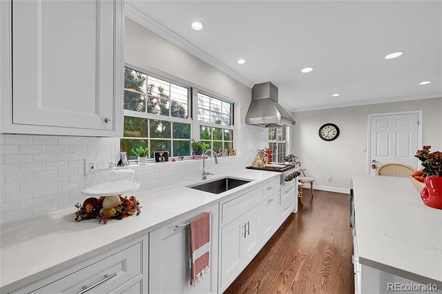 7111 S Poplar Court