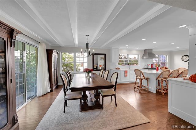 7111 S Poplar Court