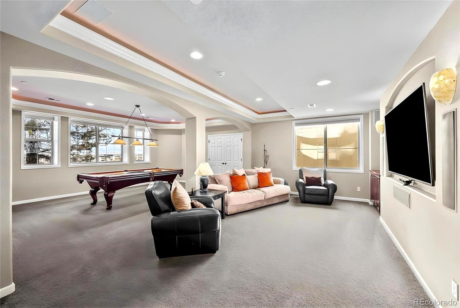 6258 Oxford Peak Court