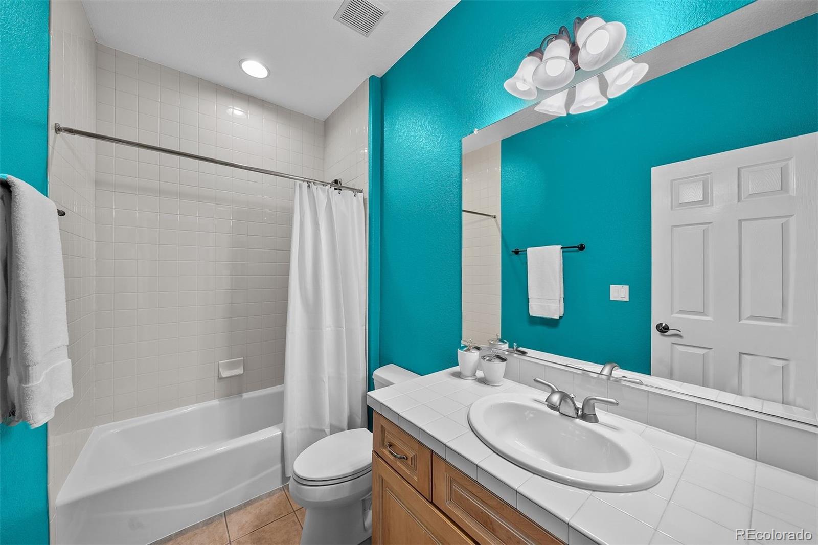 6258 Oxford Peak Court