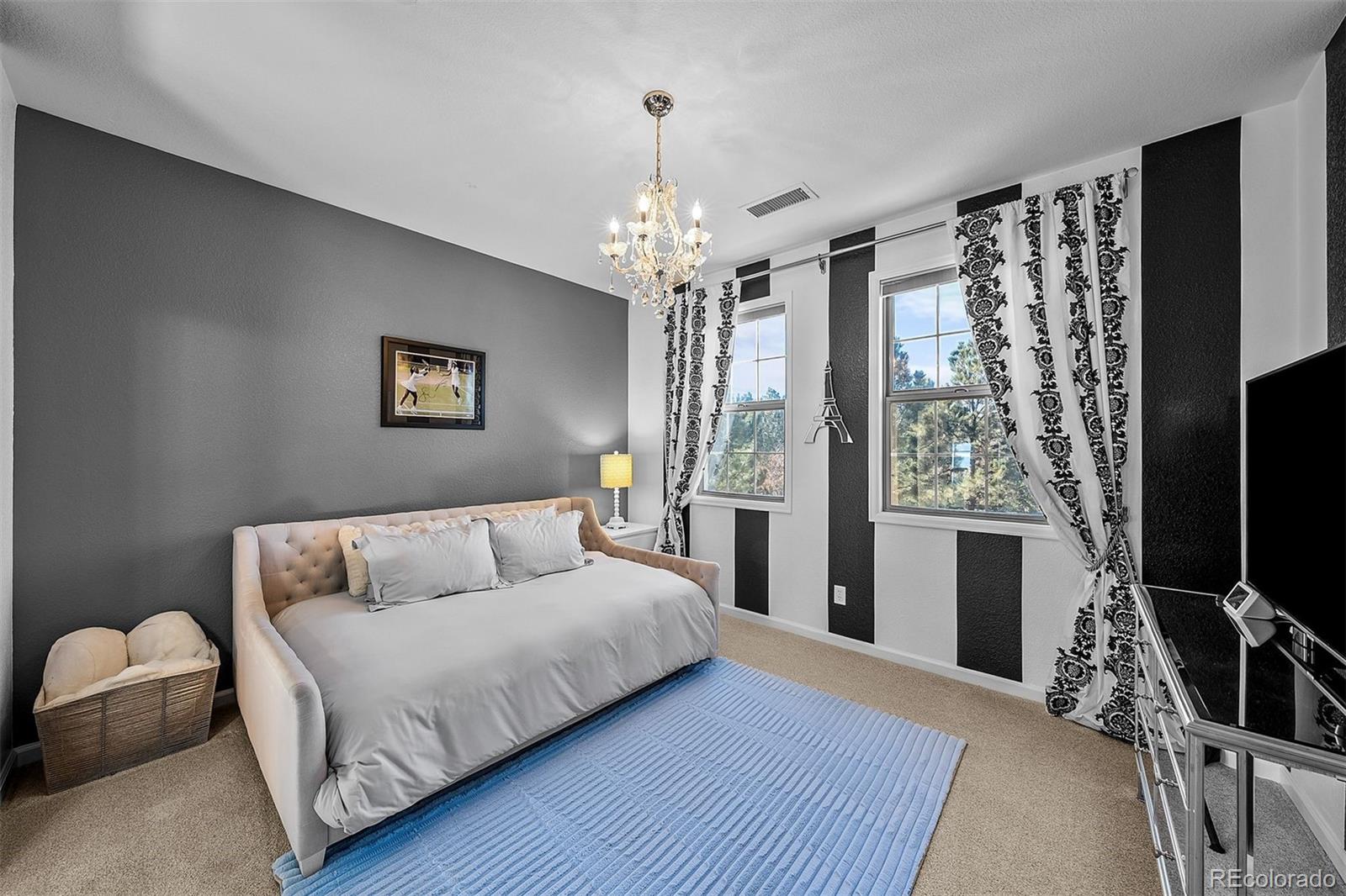 6258 Oxford Peak Court