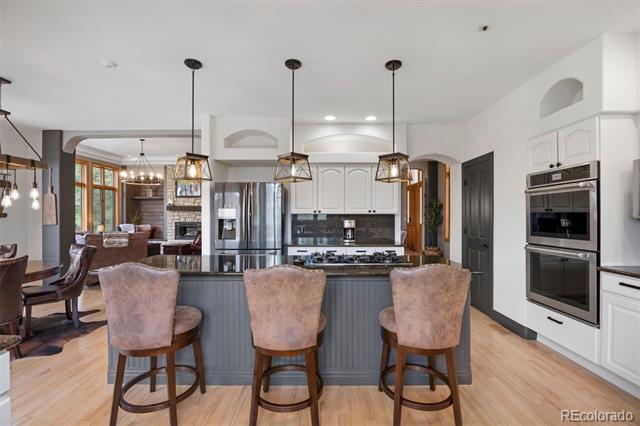 858 Swandyke Drive