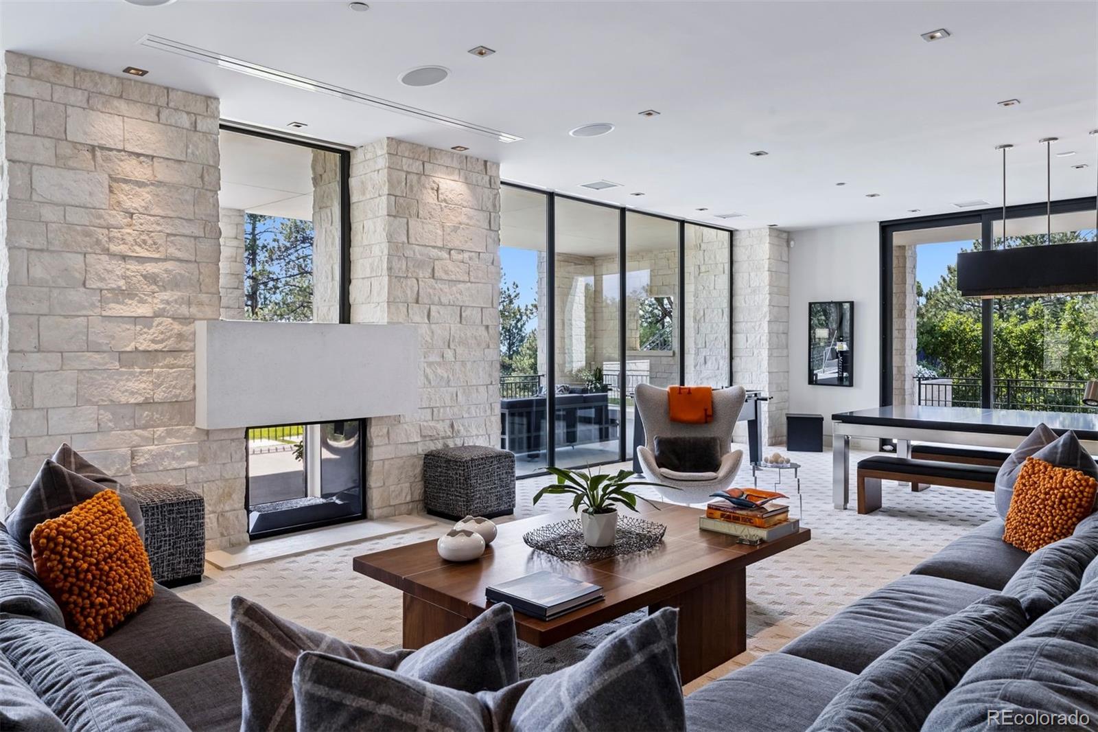 3 Elk Pointe Lane