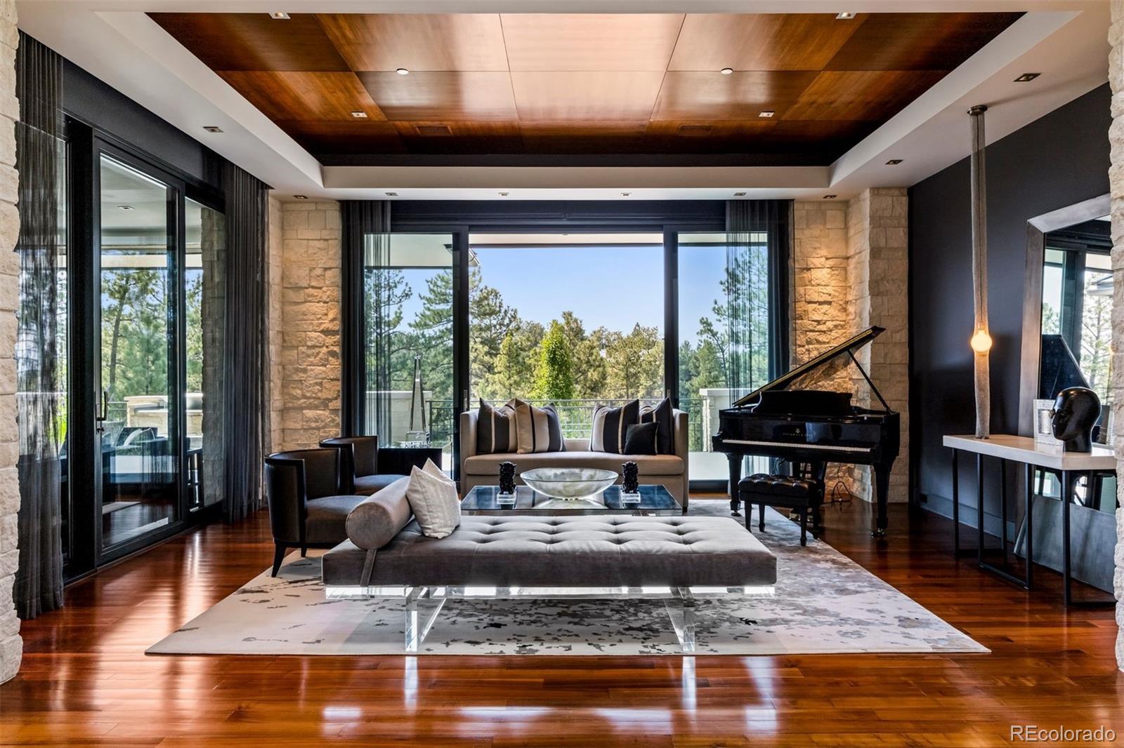 3 Elk Pointe Lane