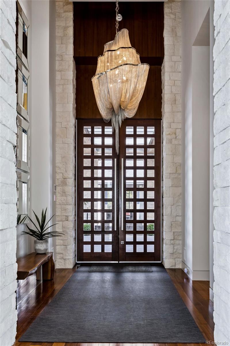 3 Elk Pointe Lane