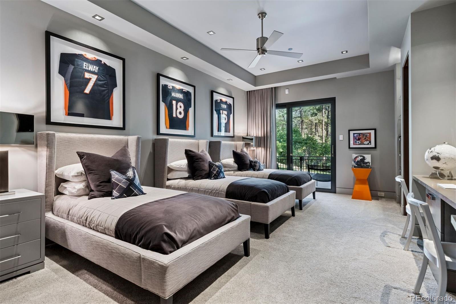 3 Elk Pointe Lane