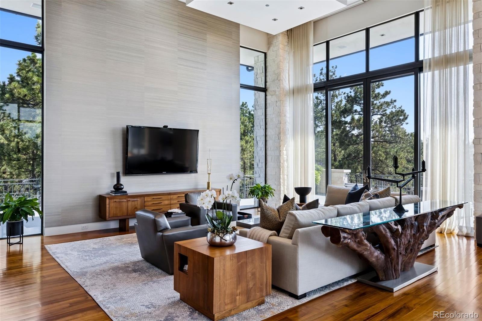3 Elk Pointe Lane