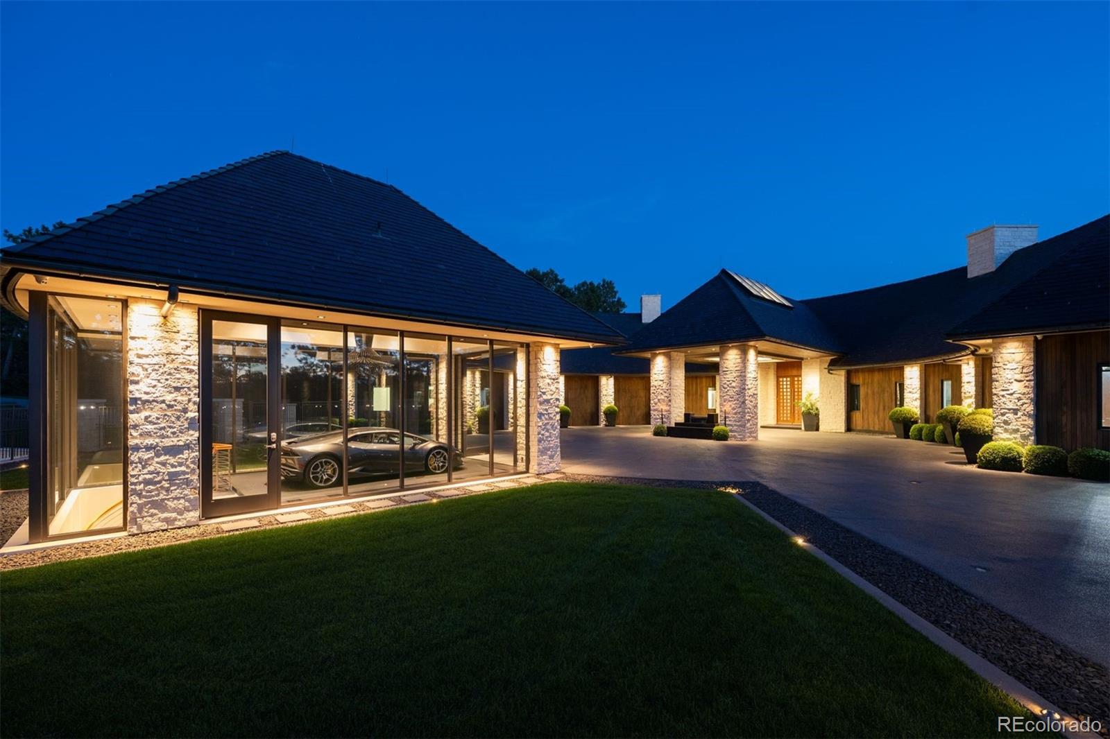 3 Elk Pointe Lane