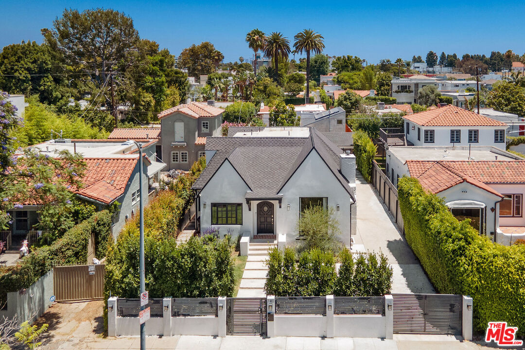 740 N Crescent Heights Blvd