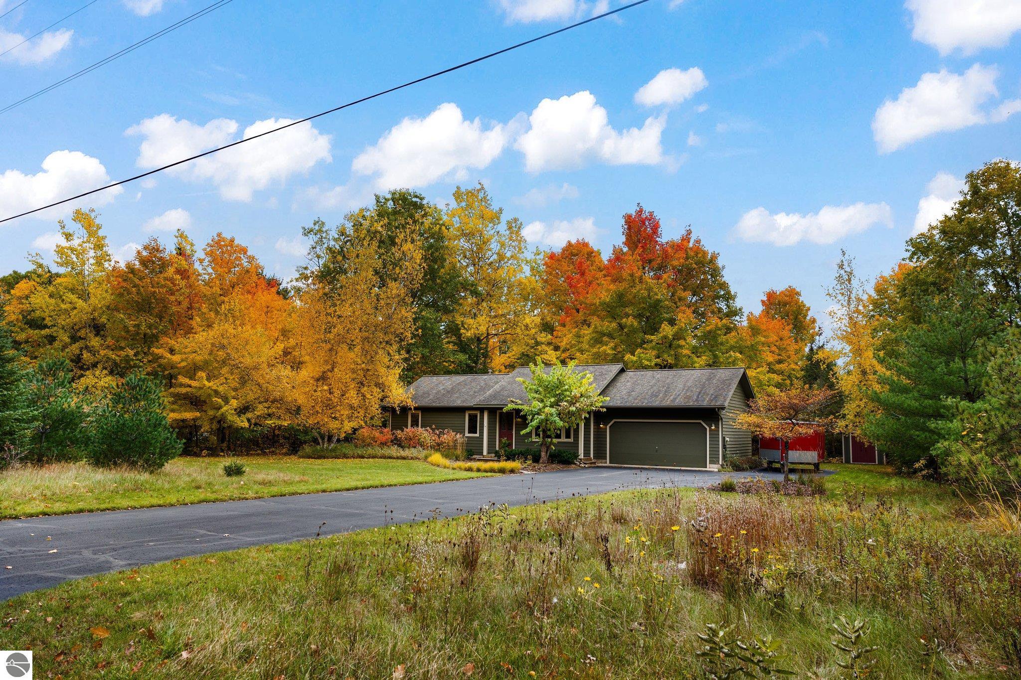 9917 Crescent Shores Road