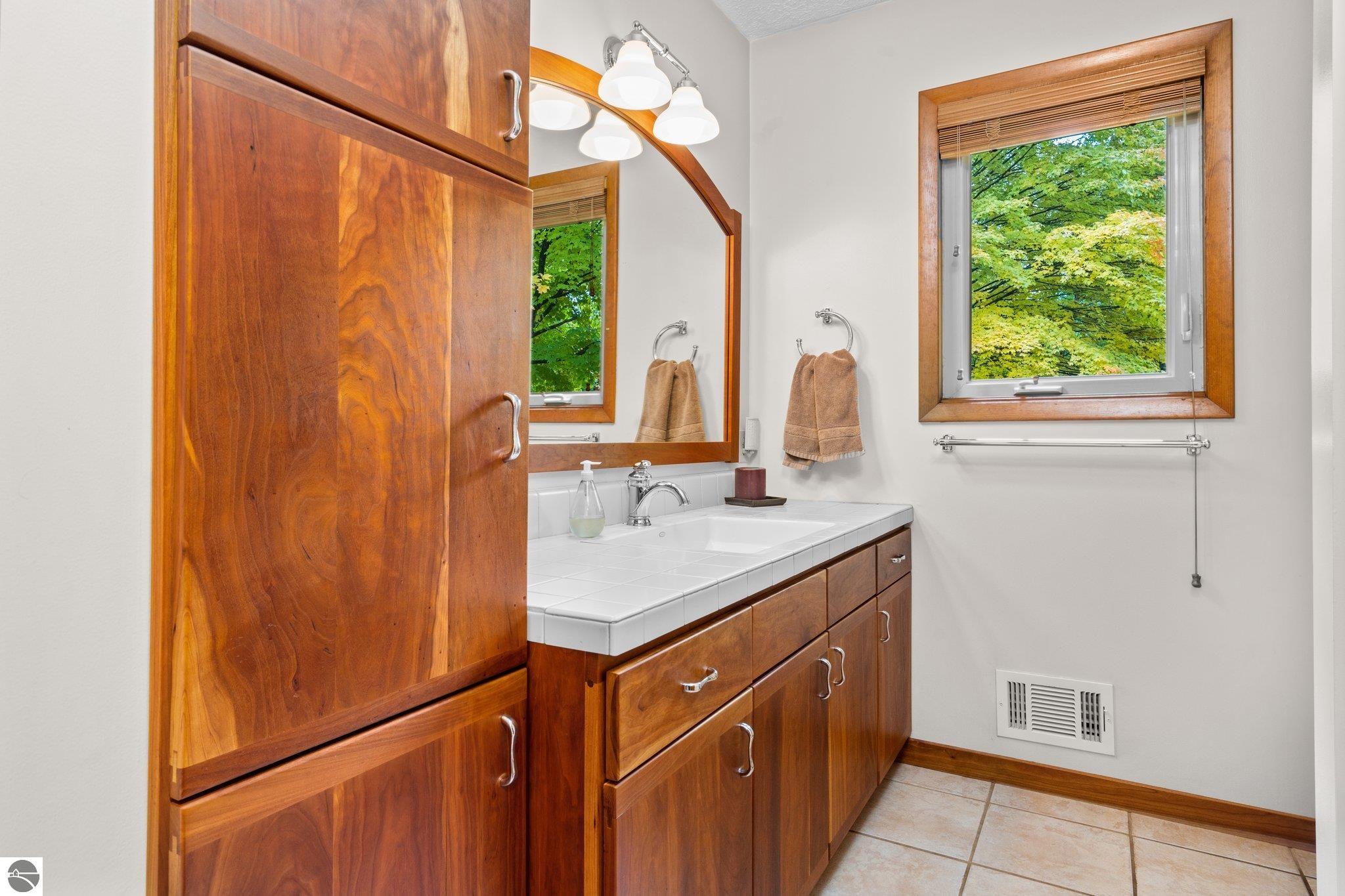 9917 Crescent Shores Road