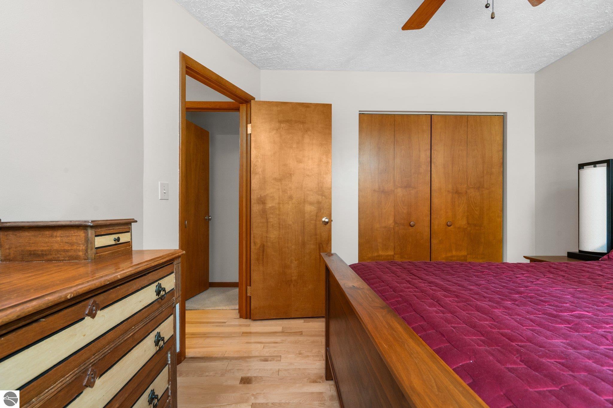 9917 Crescent Shores Road