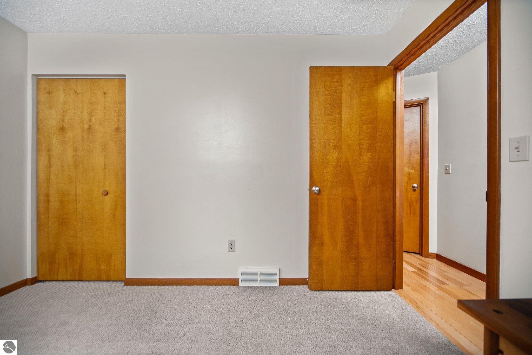 9917 Crescent Shores Road