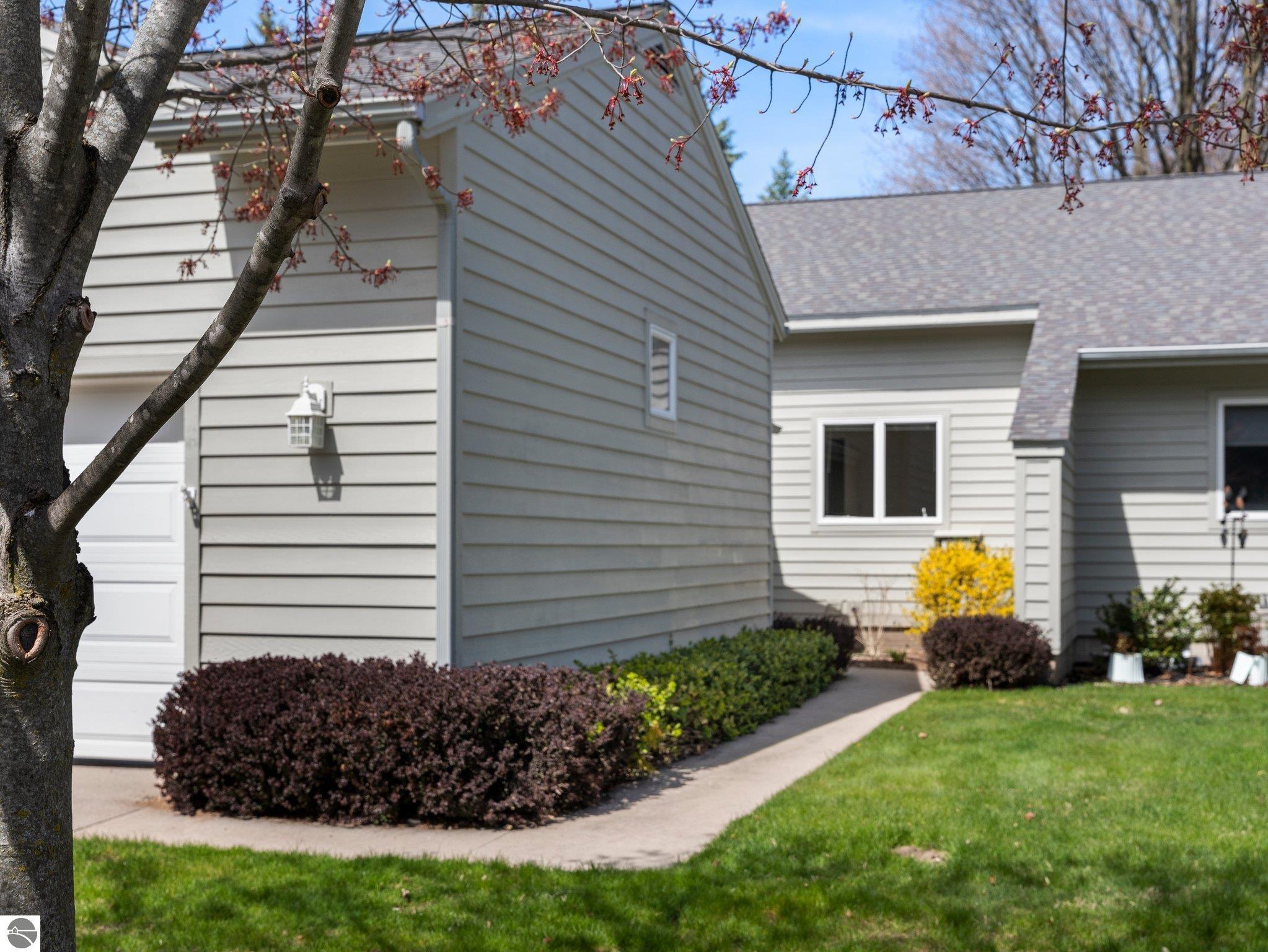 3812 Country Club Drive