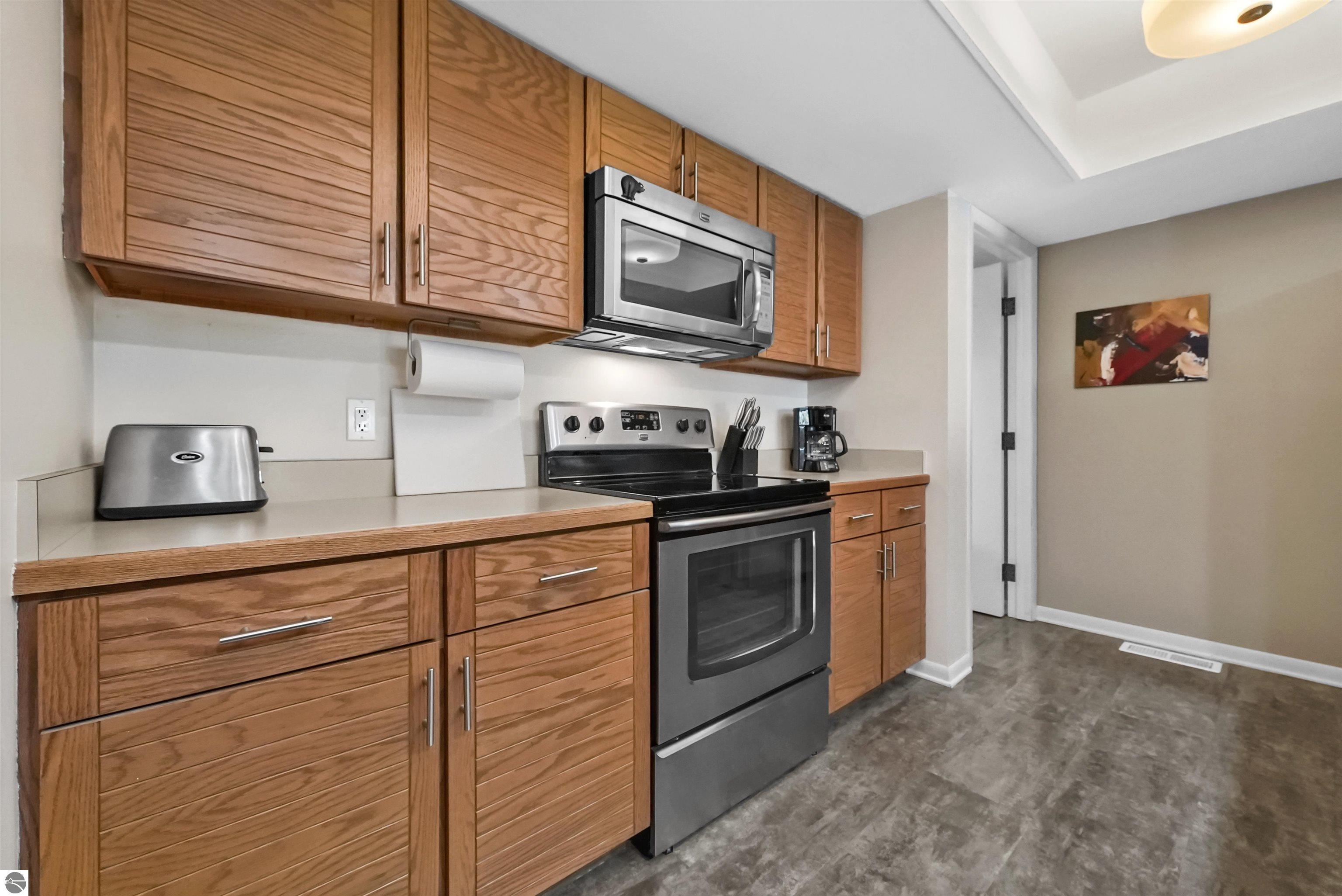 7751 Clearwater Drive