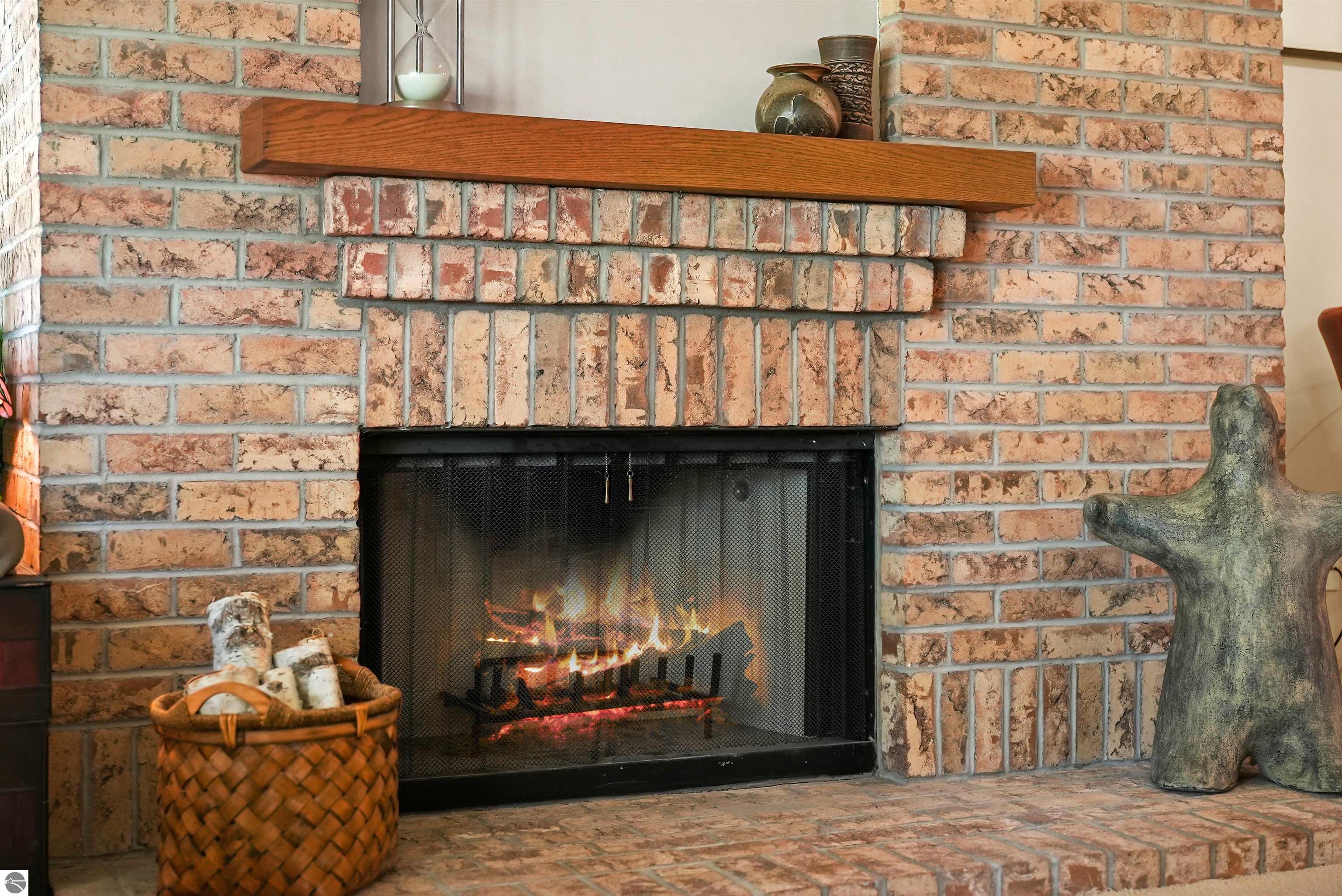 7751 Clearwater Drive