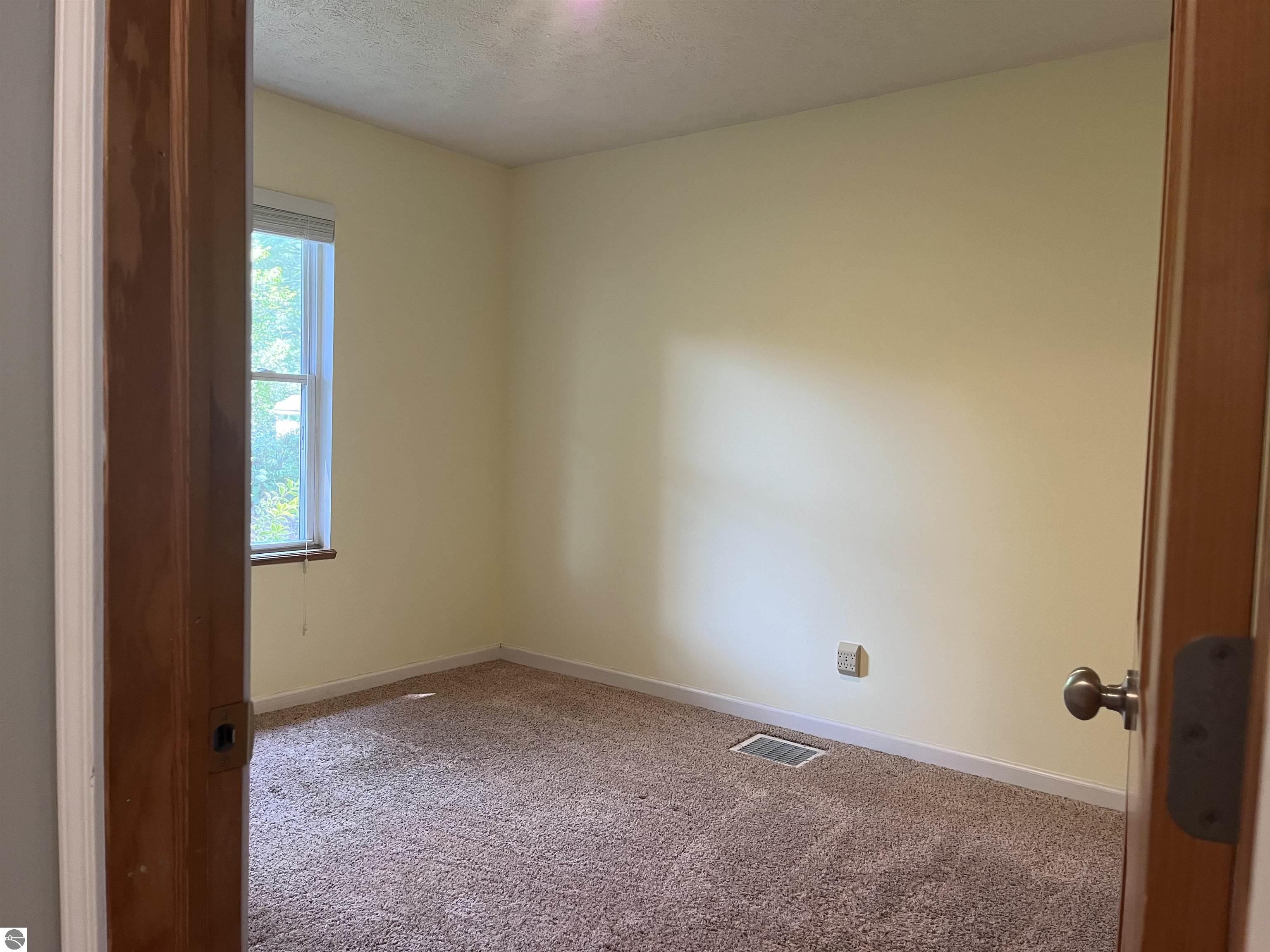 880 Pine Grove Avenue