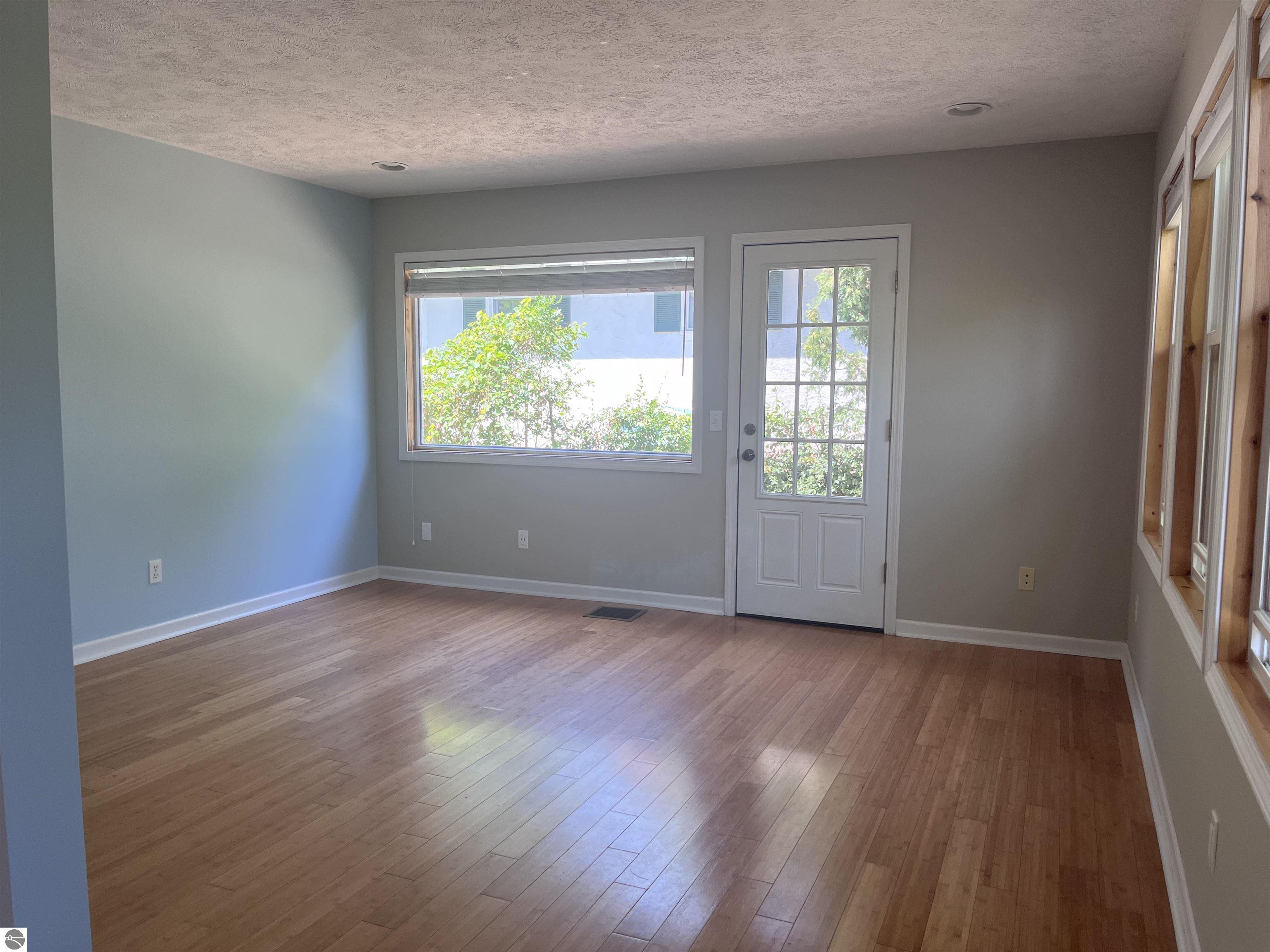 880 Pine Grove Avenue