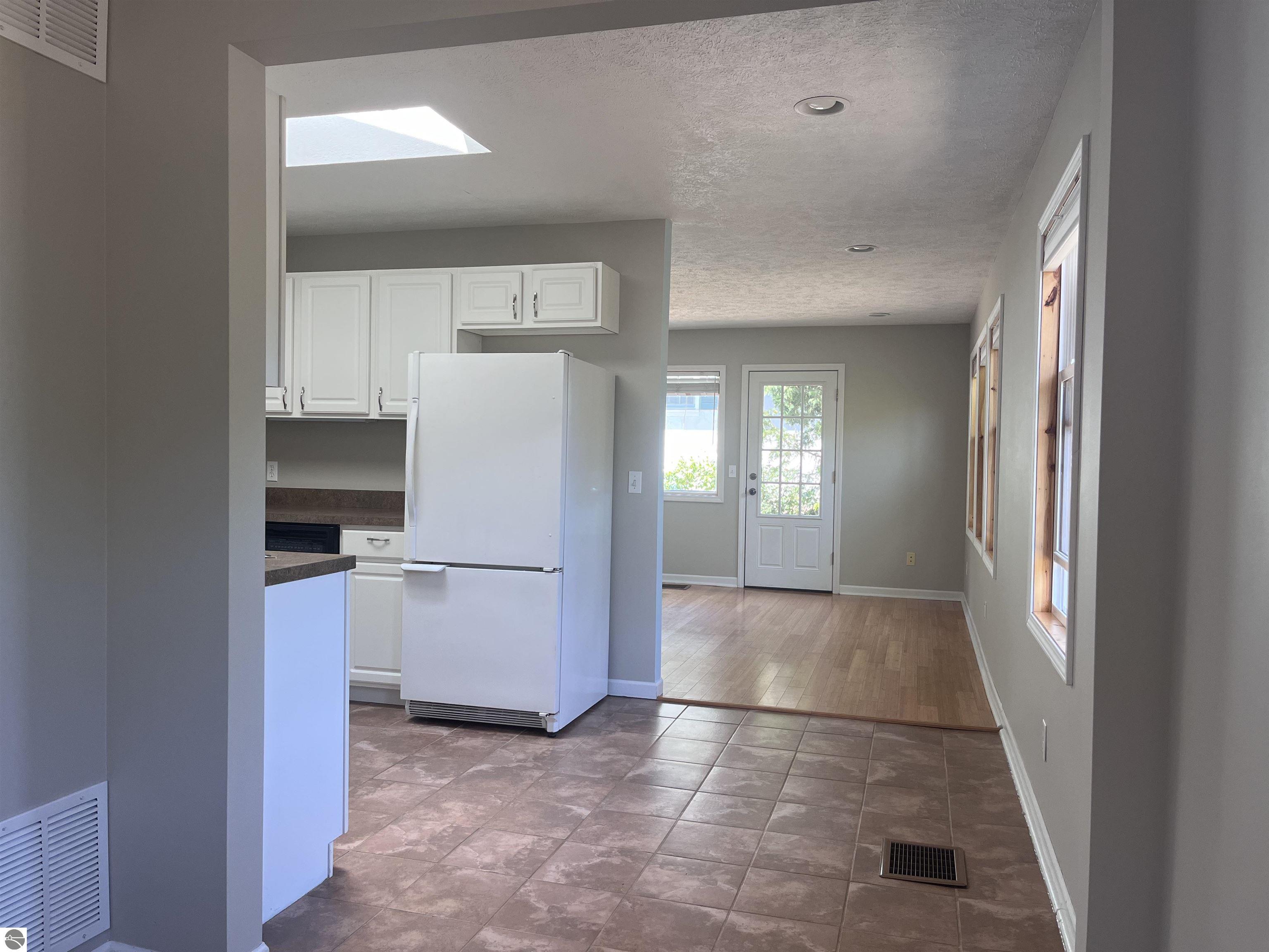 880 Pine Grove Avenue