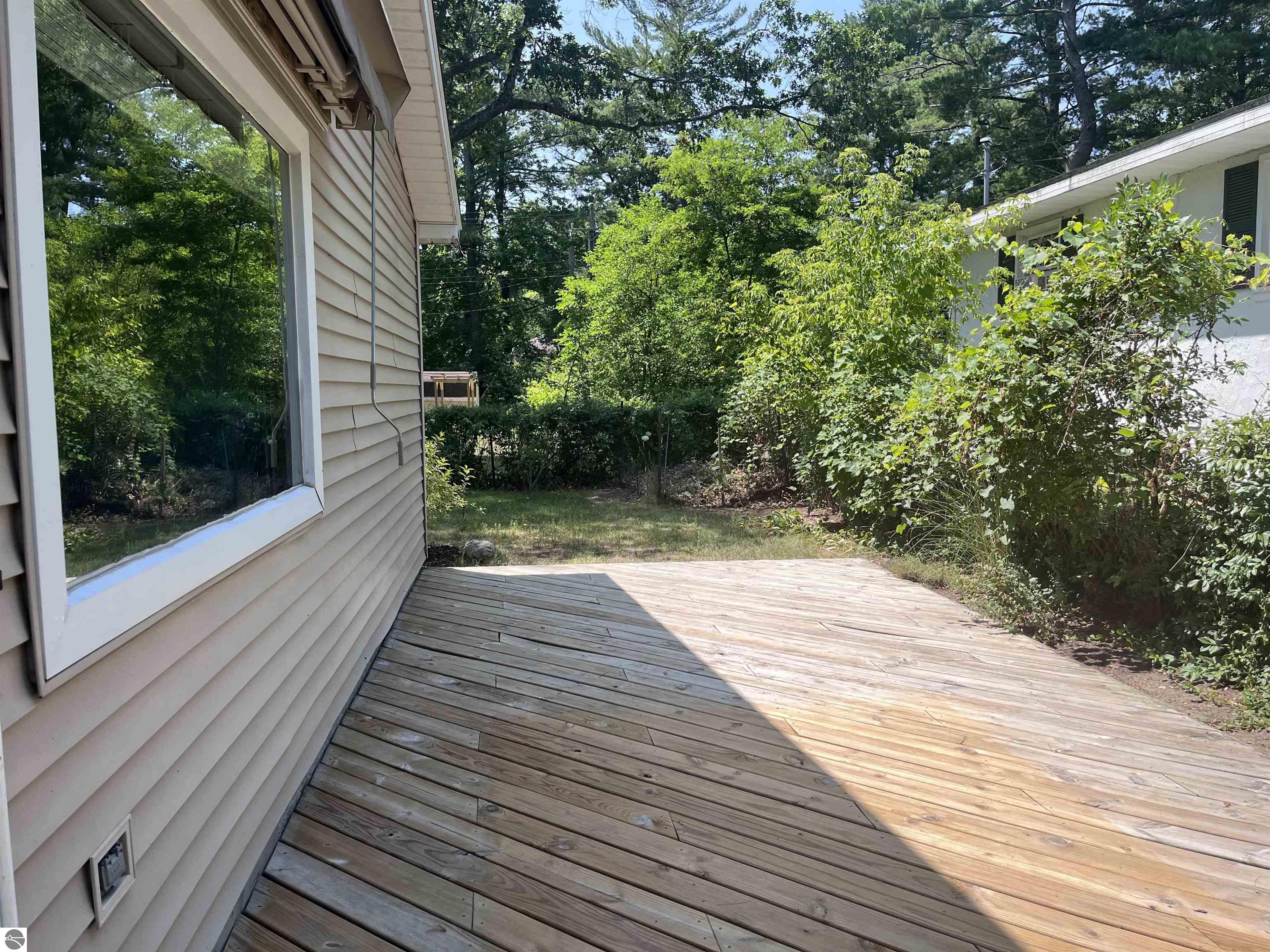 880 Pine Grove Avenue