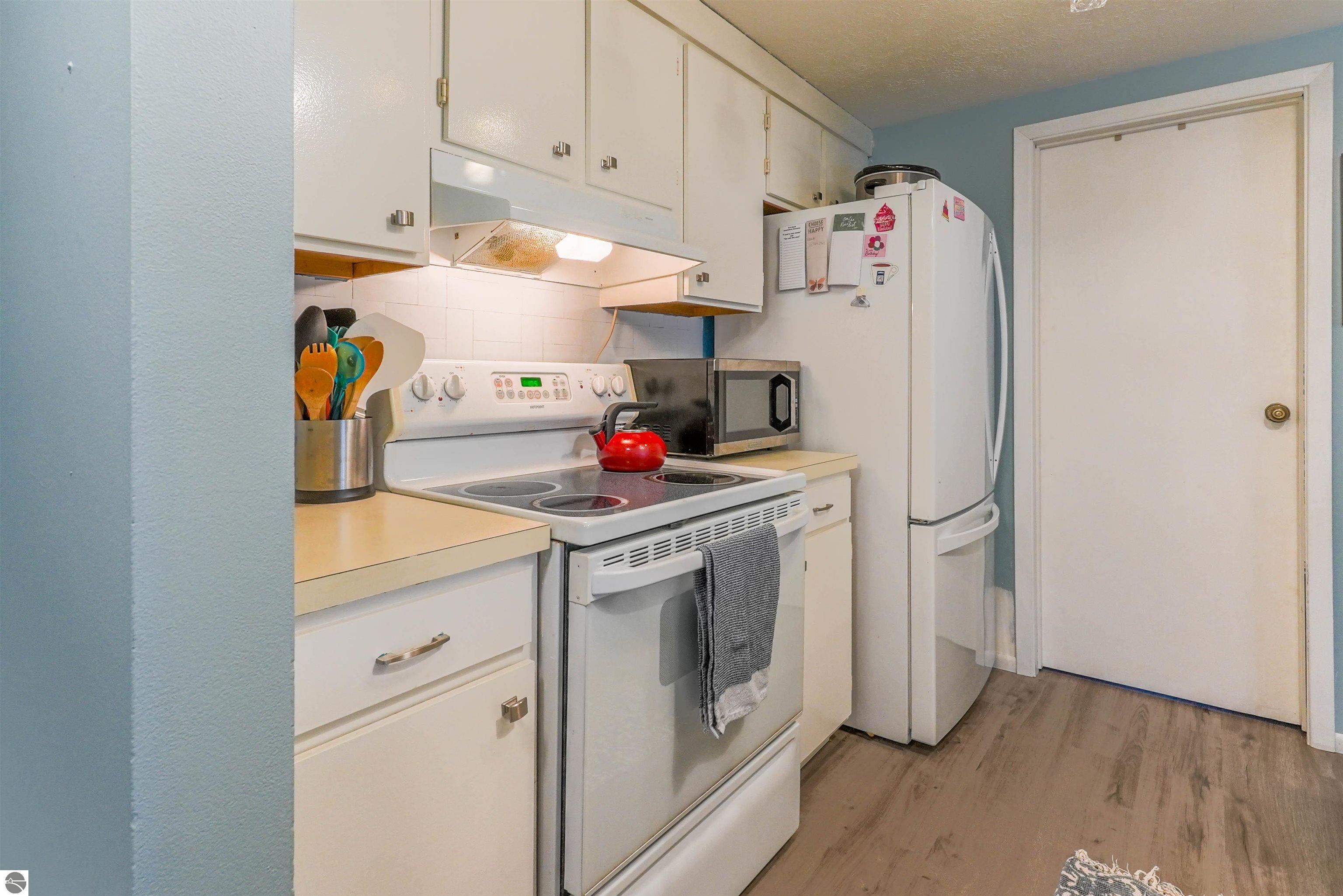 4211 Mitchell Creek # 6