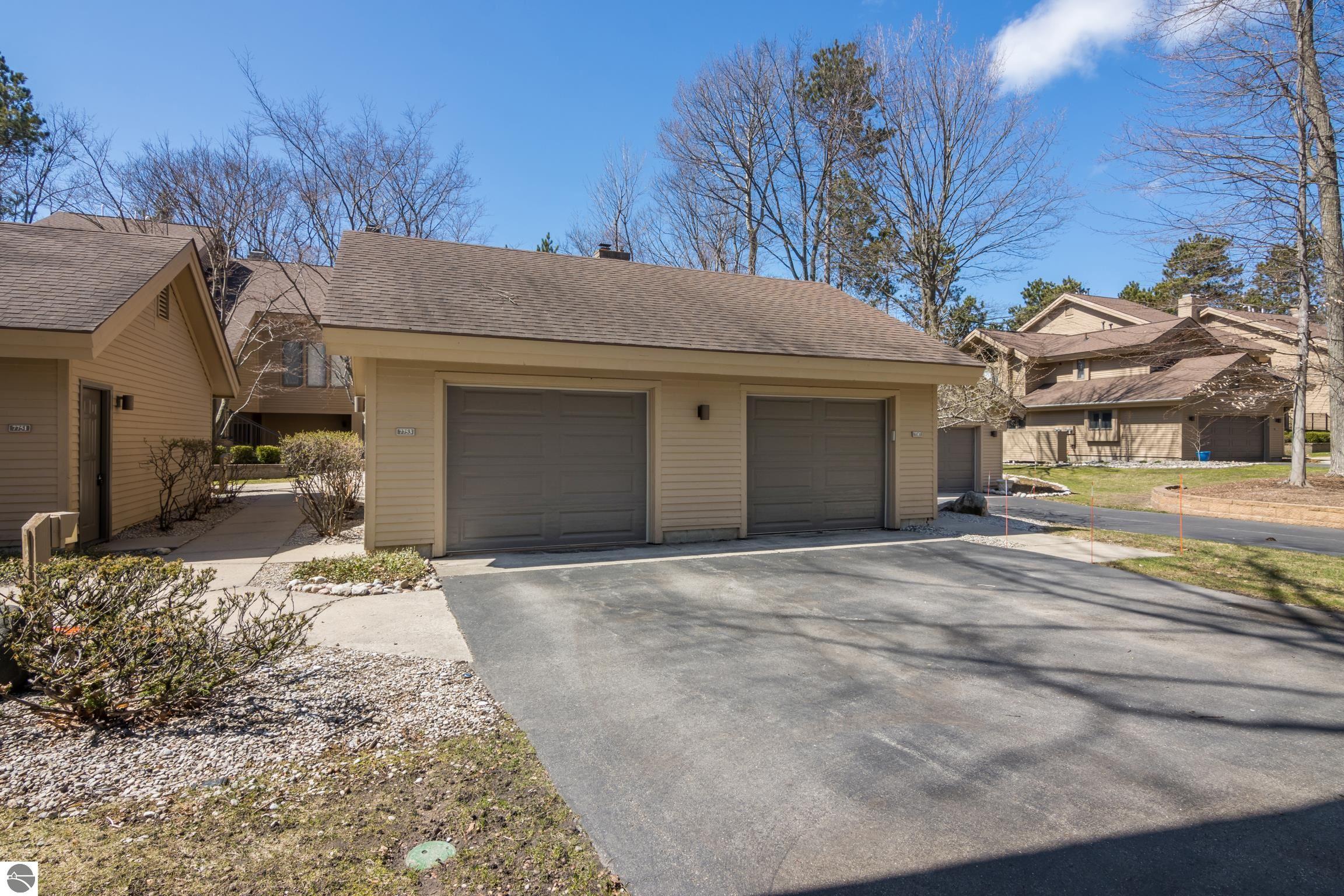 7753 Clearwater Drive