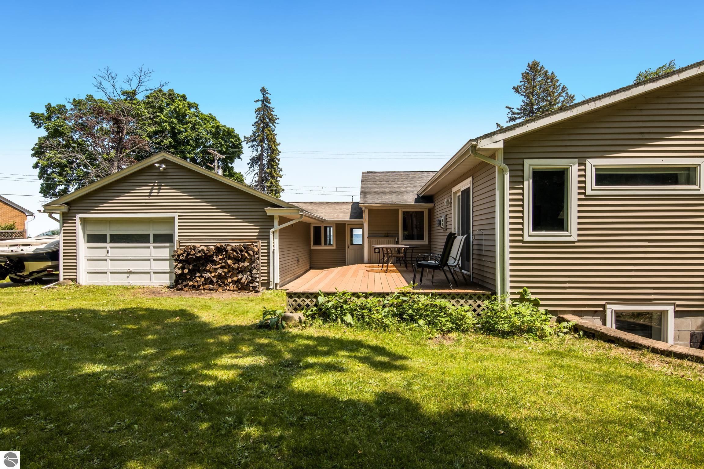 11182 S West Bay Shore Drive