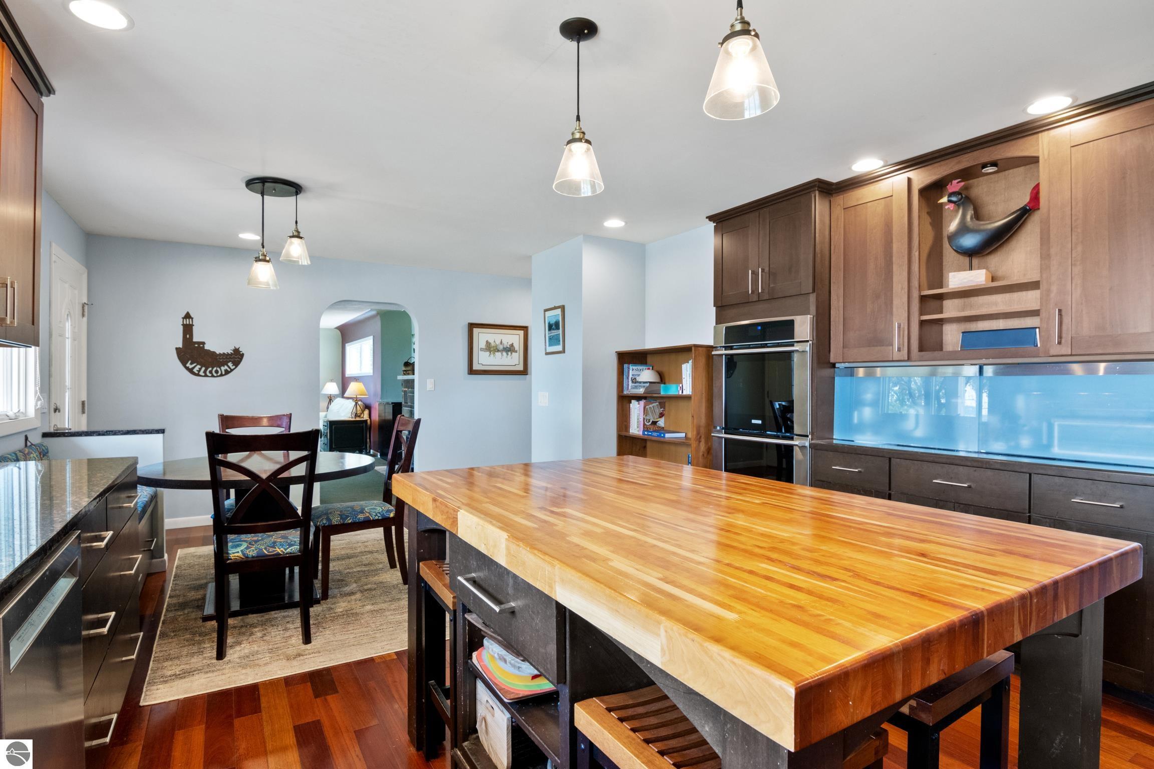 11182 S West Bay Shore Drive