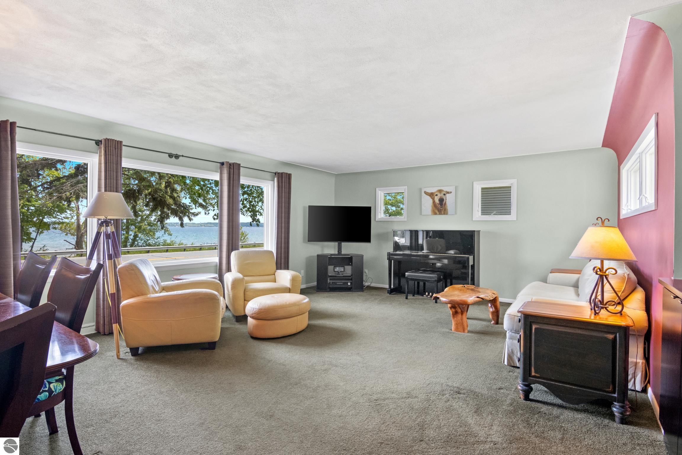 11182 S West Bay Shore Drive