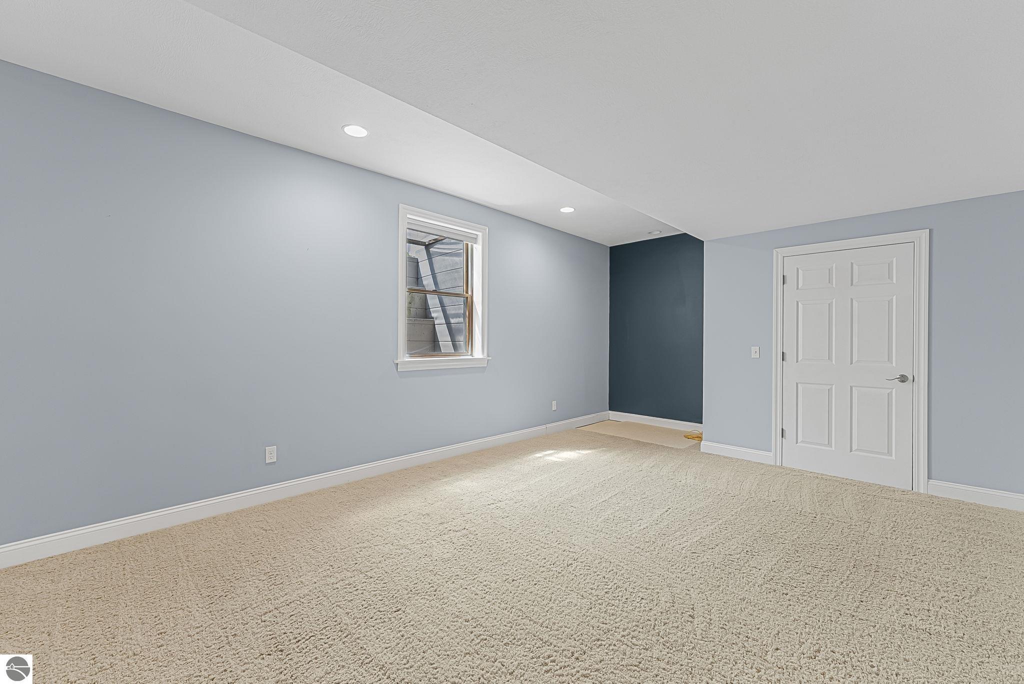 5104 S Liberty Drive