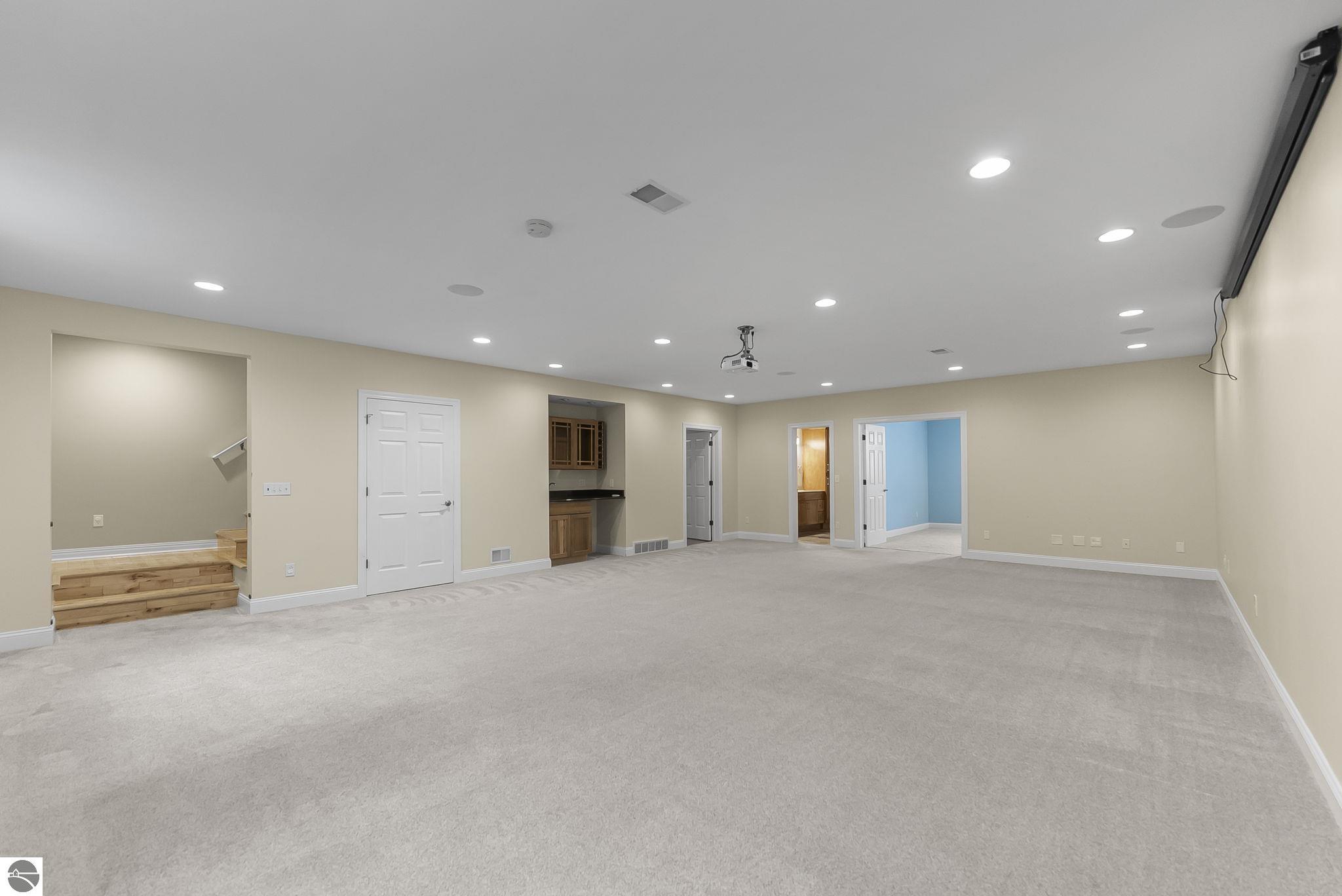 5104 S Liberty Drive