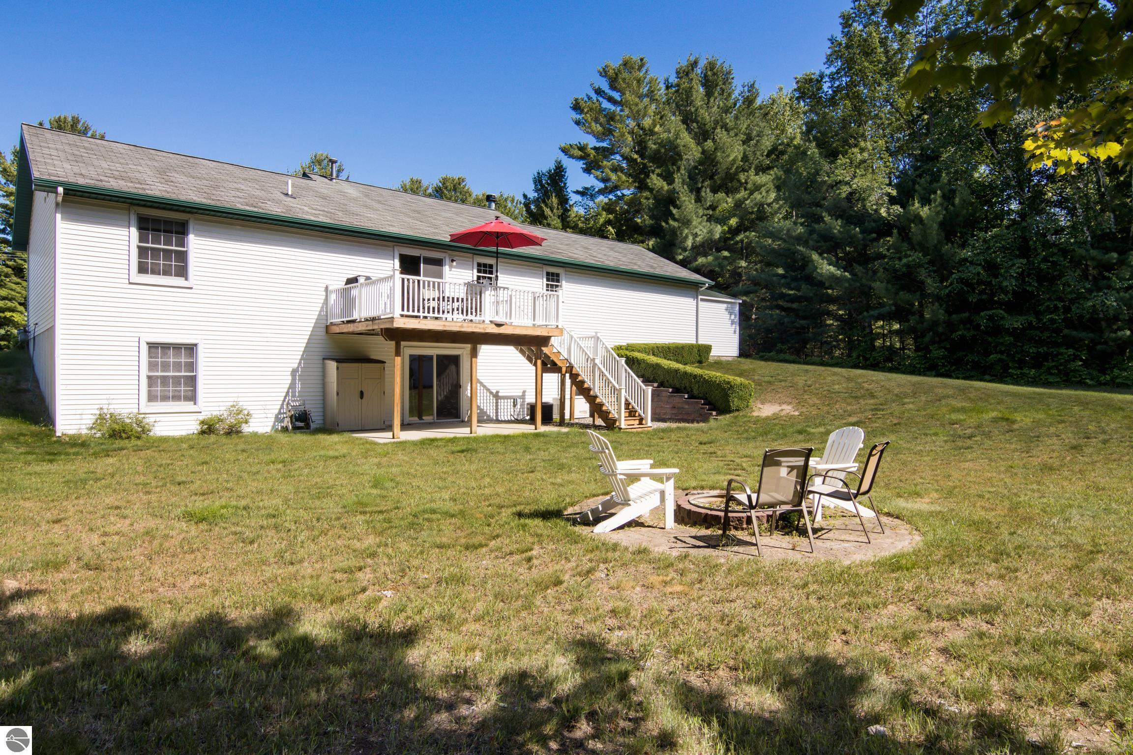 3158 E Duck Lake Road
