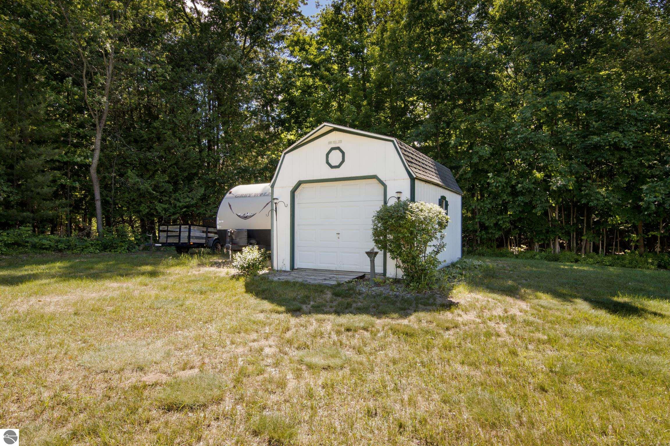 3158 E Duck Lake Road