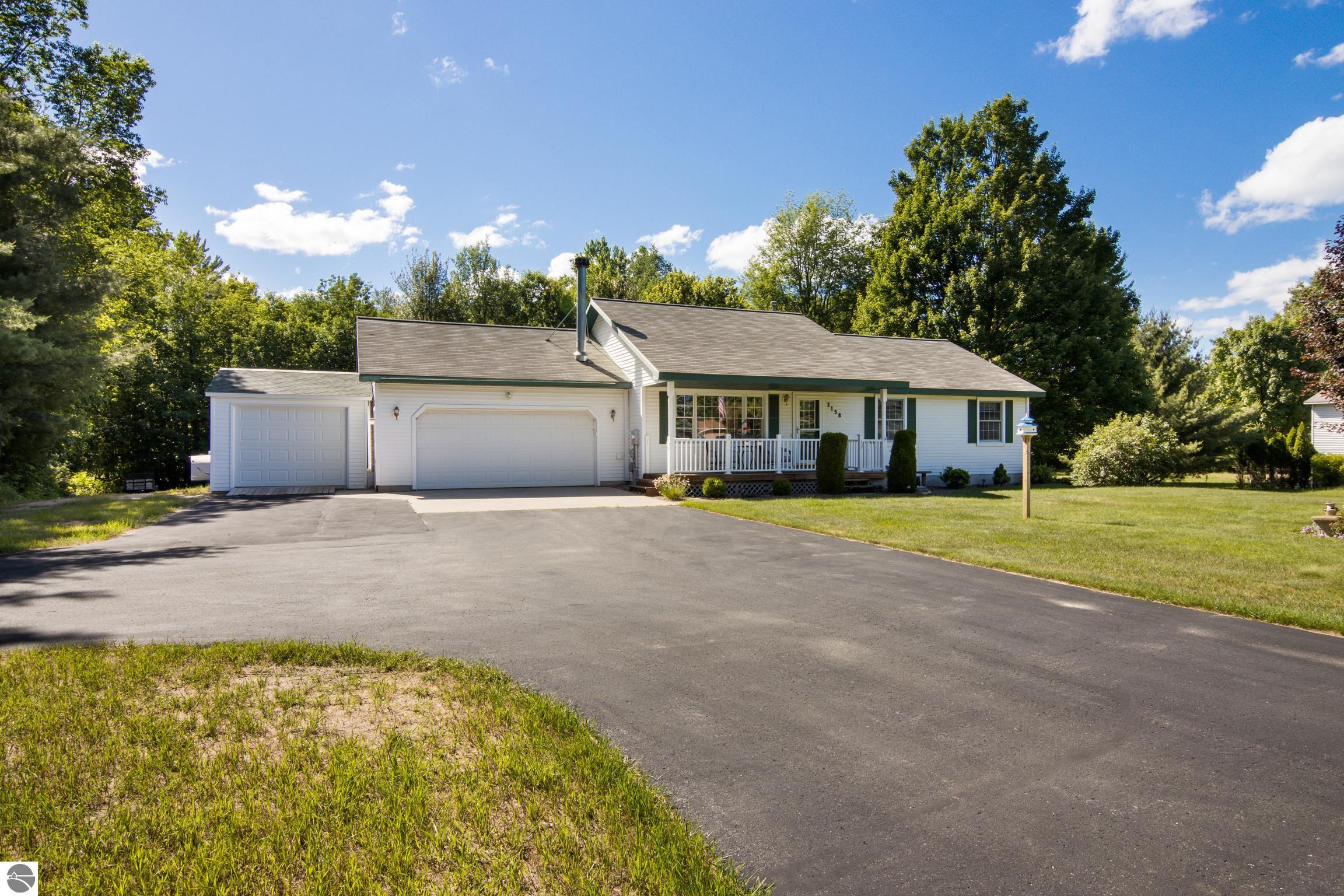 3158 E Duck Lake Road
