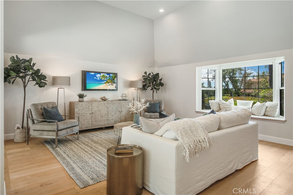 30240 Calle De Suenos