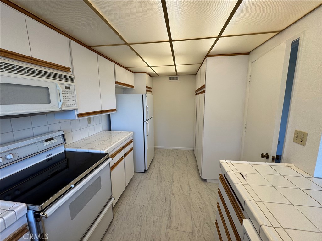 28123 Ridgepoint Court