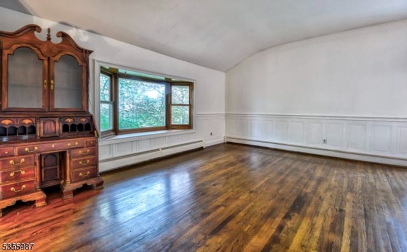 35 Kadel Dr