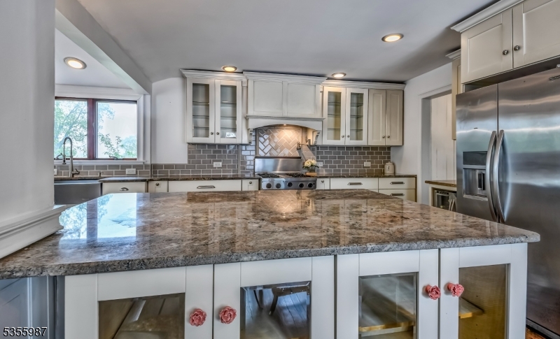 35 Kadel Dr